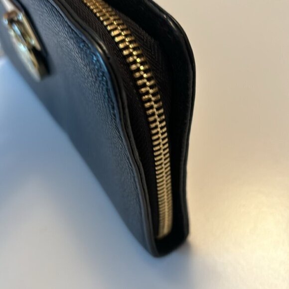 Michael Kors Hamilton Lock Pebble Leather Wallet Traveler Large Zip around - Picture 12 of 12